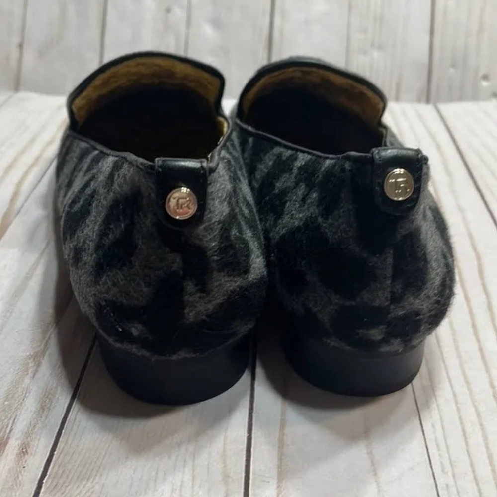 NEW! Size 10.5 B Taryn Rose Gray Fuzzy Animal Print Loafers - Picture 7 of 7